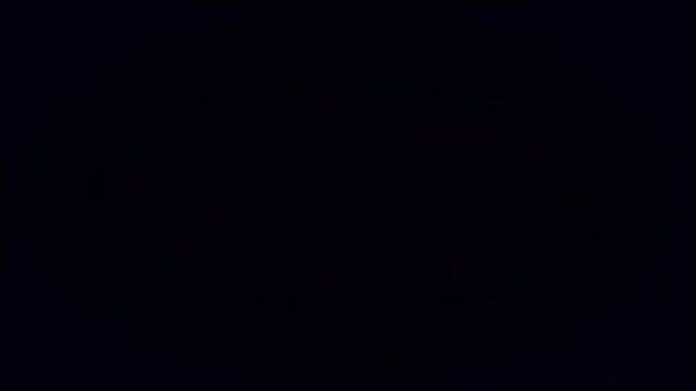 161625d8m8z7z7uquxappj.jpg