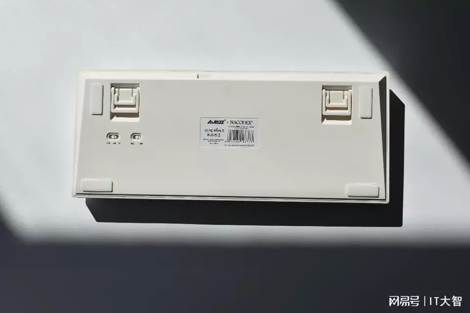 ?url=http%3A%2F%2Fdingyue.ws.126.net%2F2022%2F0930%2Fcfddd5dbj00rj0uf2011qd000v900kup.webp