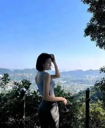 1666392417044_crop_619_c9809bf6j00rk33nn000tc000a000cwg.webp