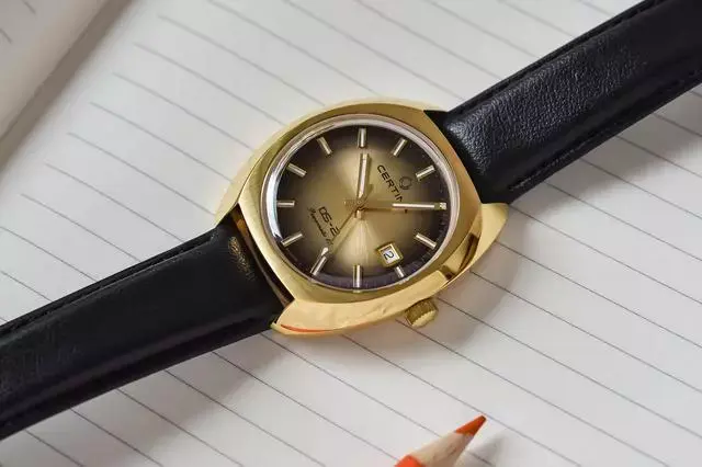 ?url=http%3A%2F%2Fdingyue.ws.126.net%2F2023%2F0123%2F516a40a8j00roxtqm000wc000hs00bug.webp