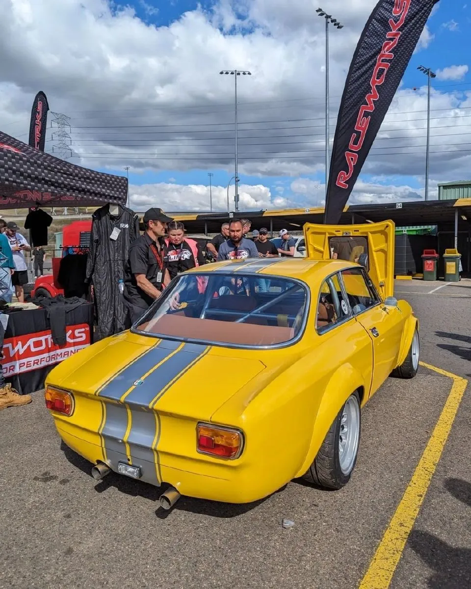img-1695518433832339f5bdd95cfa672a75d8894d16fa9687139f4f0ac7037024981a6197d18a12f.webp