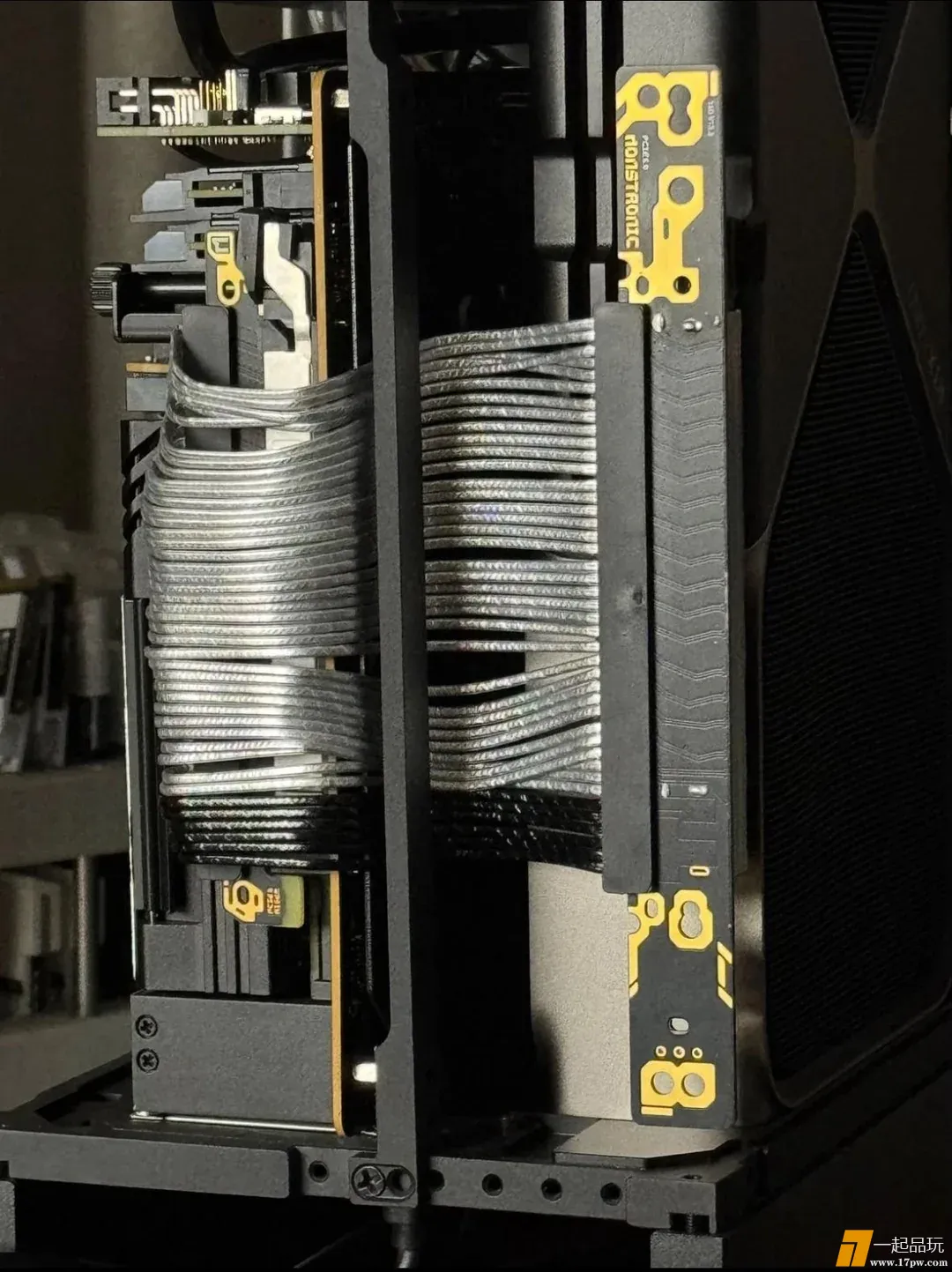 leaked-rtx5080-5090-reverse-travel-kit-v0-7k4j1m2d0uve1.webp
