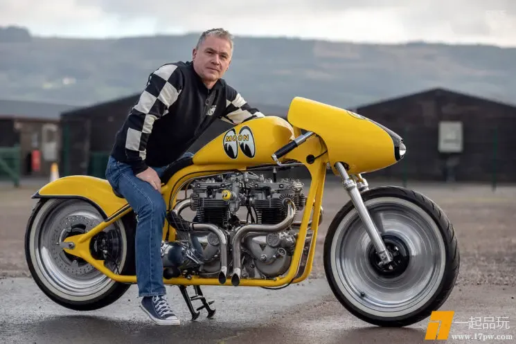 mooneyes-streamliner-motorcycle-19-745x497.webp