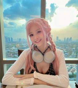 Coser玩家Miho的萝巴发型 #apex英雄##cosplay##APEX英雄# ​​​