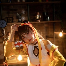 黑色幸存者-利黛琳cosplay，来来来，喝完这一杯，还有三杯