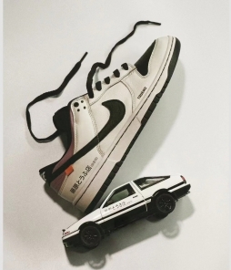 Nike与众多JDM跑车推出联名款球鞋|||Nike和众多JDM跑车推出过联名款，你能认出几款车？