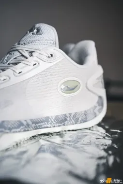 新系列 毒牙Rise 👟