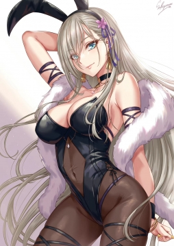 sakiyamama @sakiyamama 銀髪バニーお姉さん