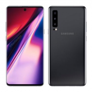 三星Note10第二版渲染图曝光：背部变化大，撞脸中端机